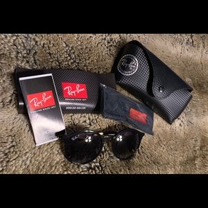 Women’s Rayban Sunglasses 🕶